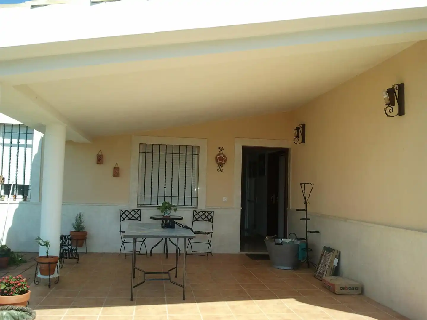 Chalet con piscina en venta en La Carlota