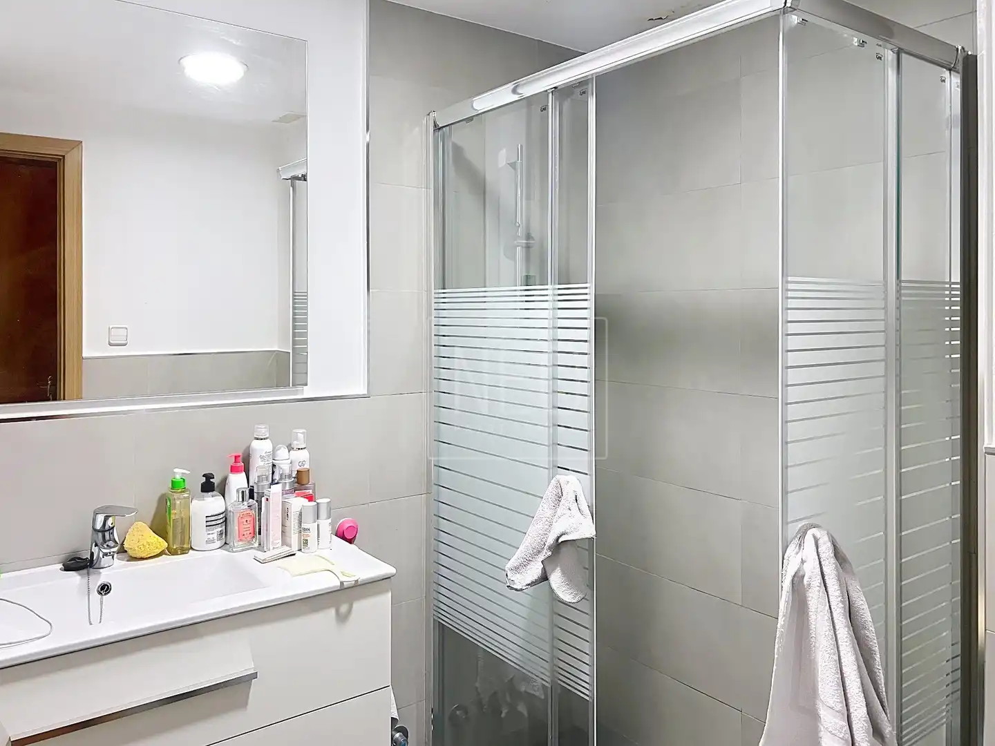 Baño de Piso en venta en Madrid con Calefacción, Parquet y Terraza