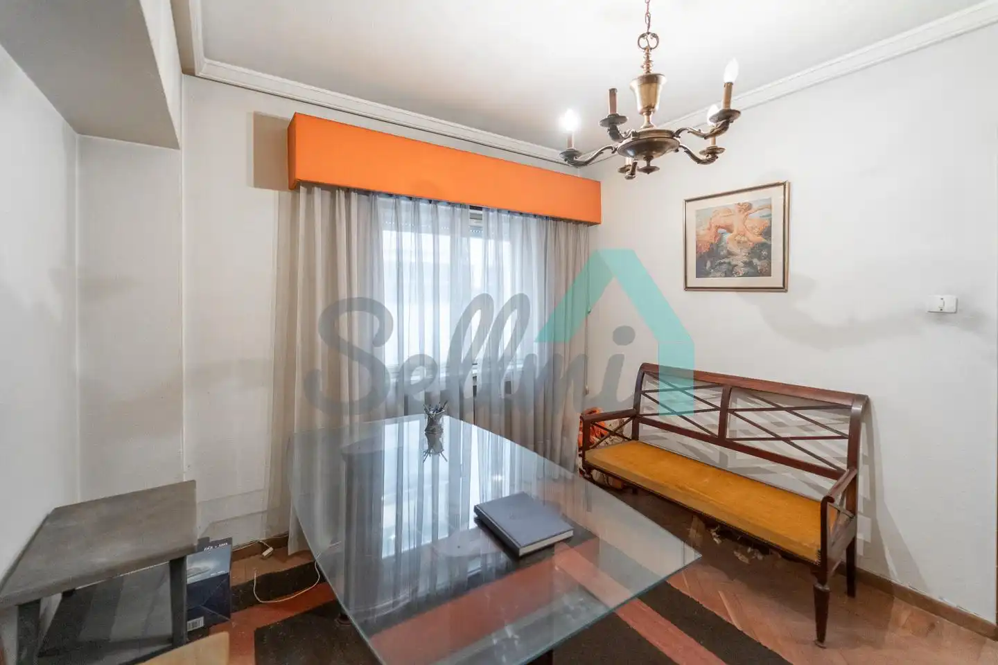 Comedor de Piso en venta en Oviedo  con Calefacción y Parquet