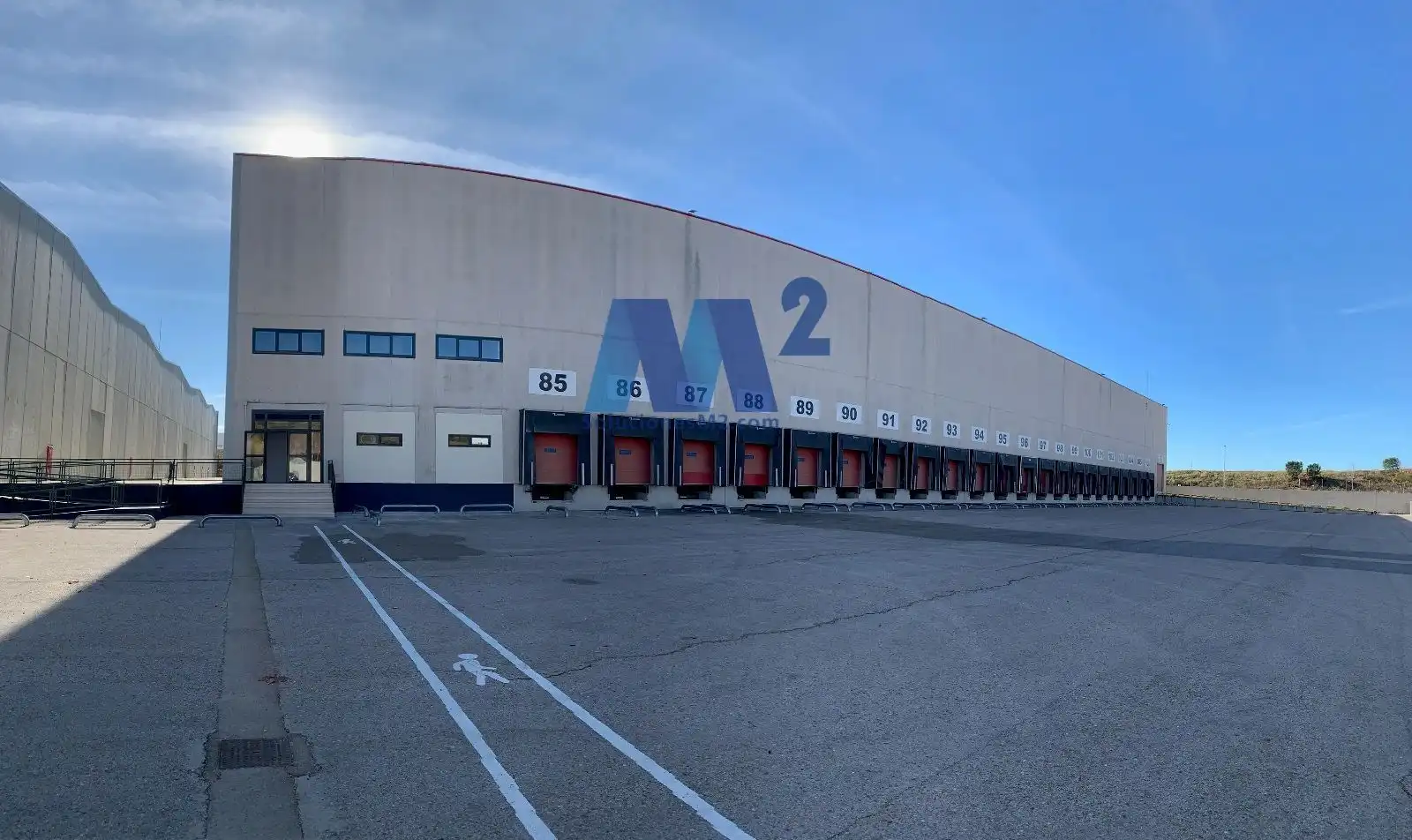 Vista exterior de Nave industrial de alquiler en Camarma de Esteruelas