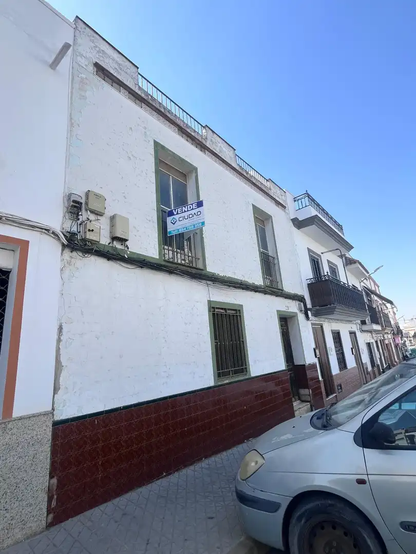 Vista exterior de Casa o xalet en venda en El Viso del Alcor