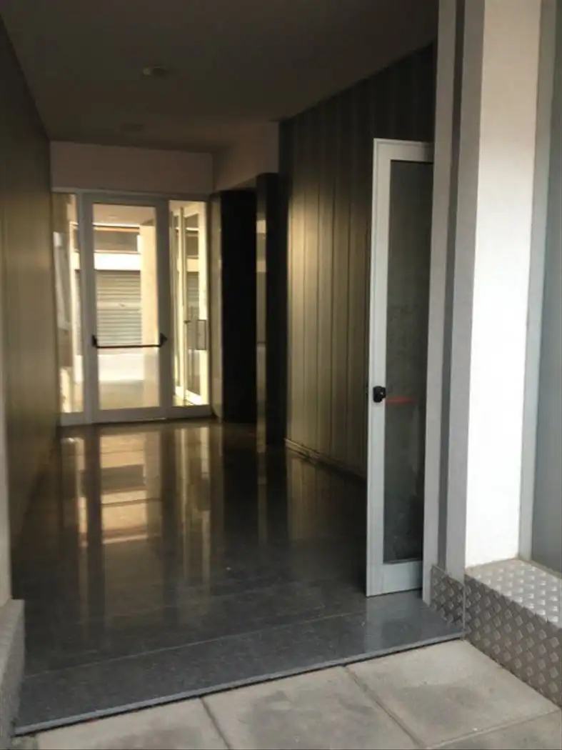 Local comercial de lloguer a Carrer Lleó 17, imagen 7