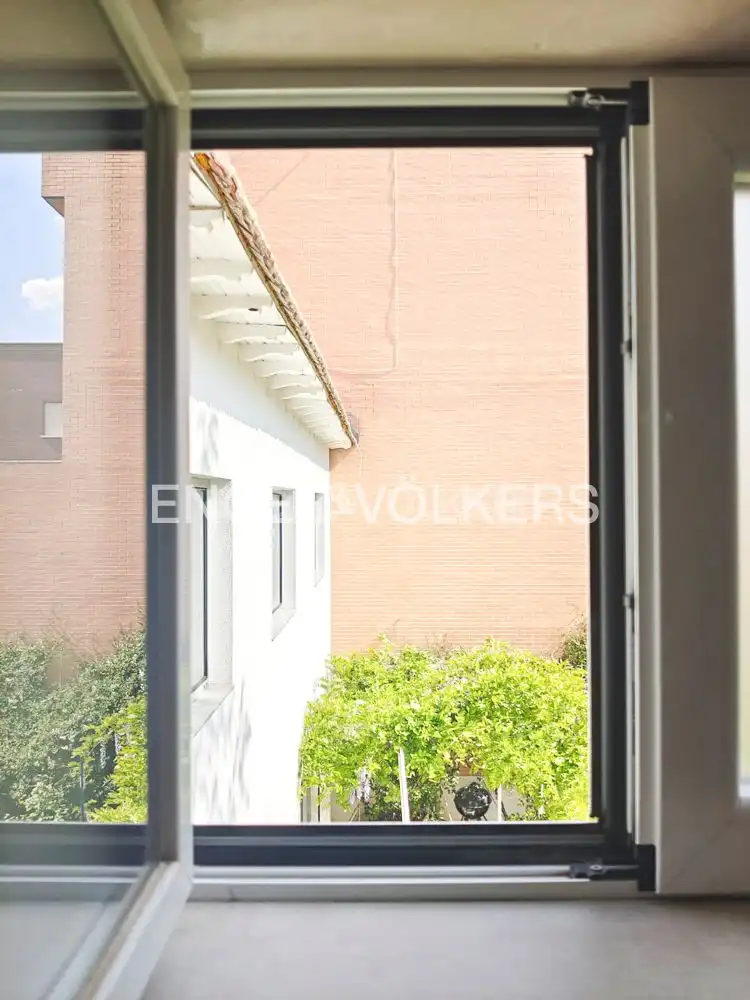Vista exterior de Pis de lloguer en Madrid amb Aire condicionat, Calefacció i Moblat