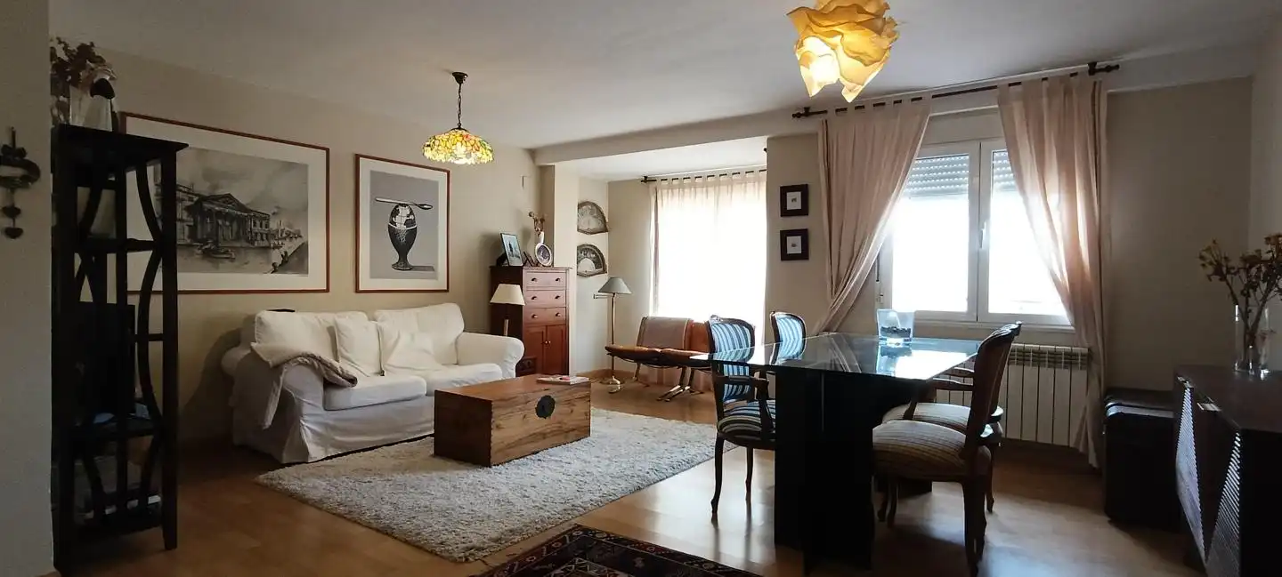Living room of Flat for sale in León Capital   with Heating, Parquet flooring and Terrace