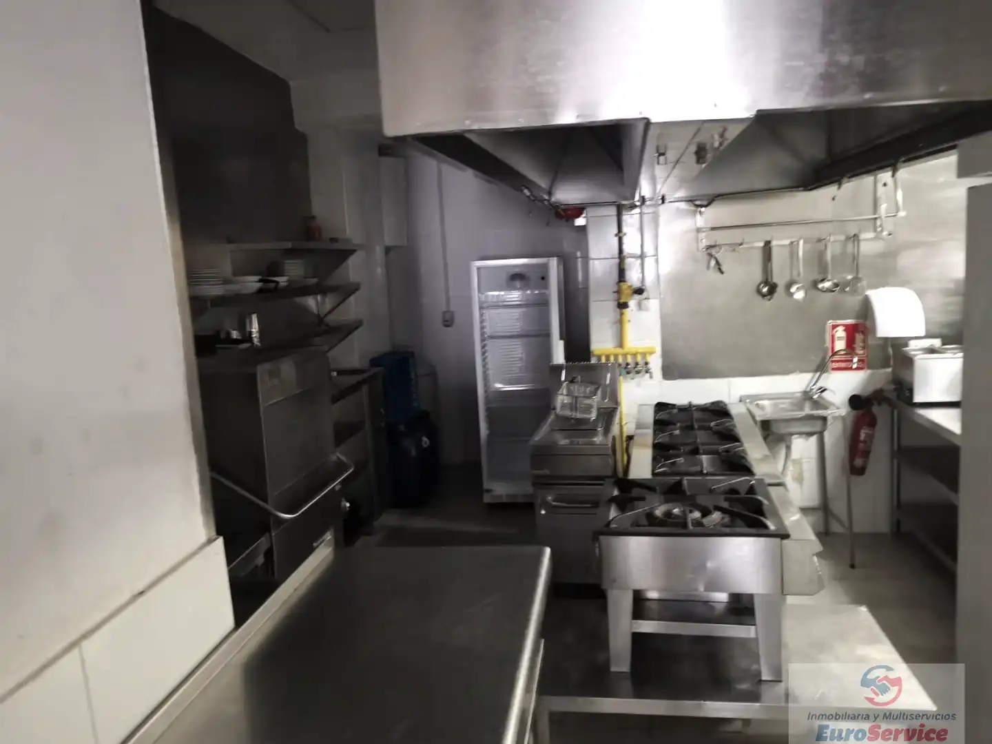 Cocina de Local en venta en Valencia con Aire acondicionado y Amueblado