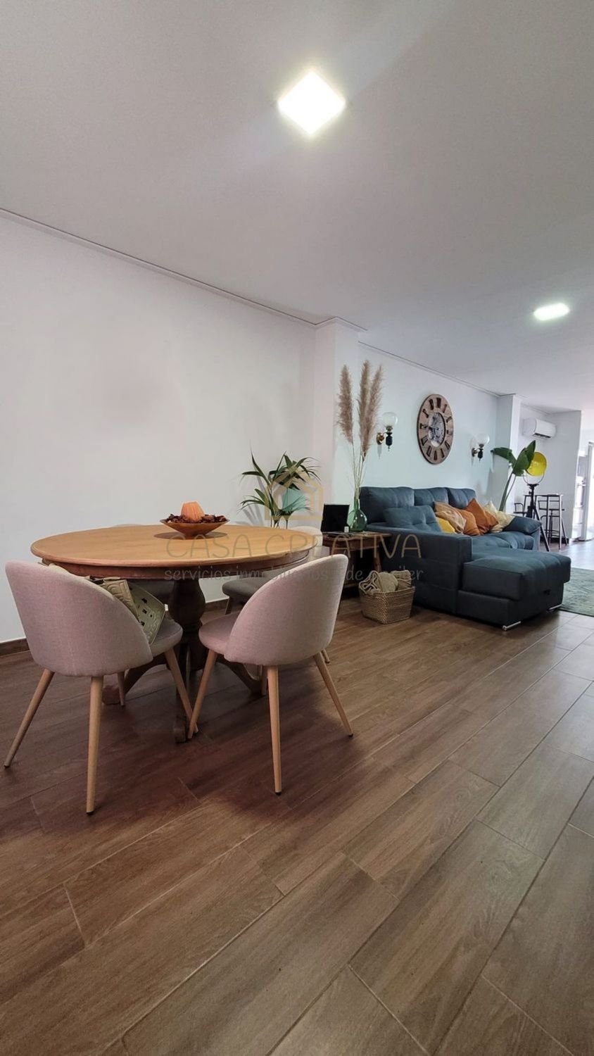 Sala d'estar de Pis en venda en L'Olleria amb Aire condicionat i Terrassa