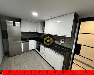 Kitchen of Flat to rent in  Granada Capital  with Air Conditioner and Balcony