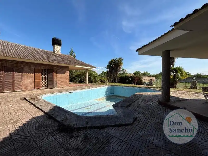 Piscina de Casa o chalet en venta en Simancas con Trastero y Piscina