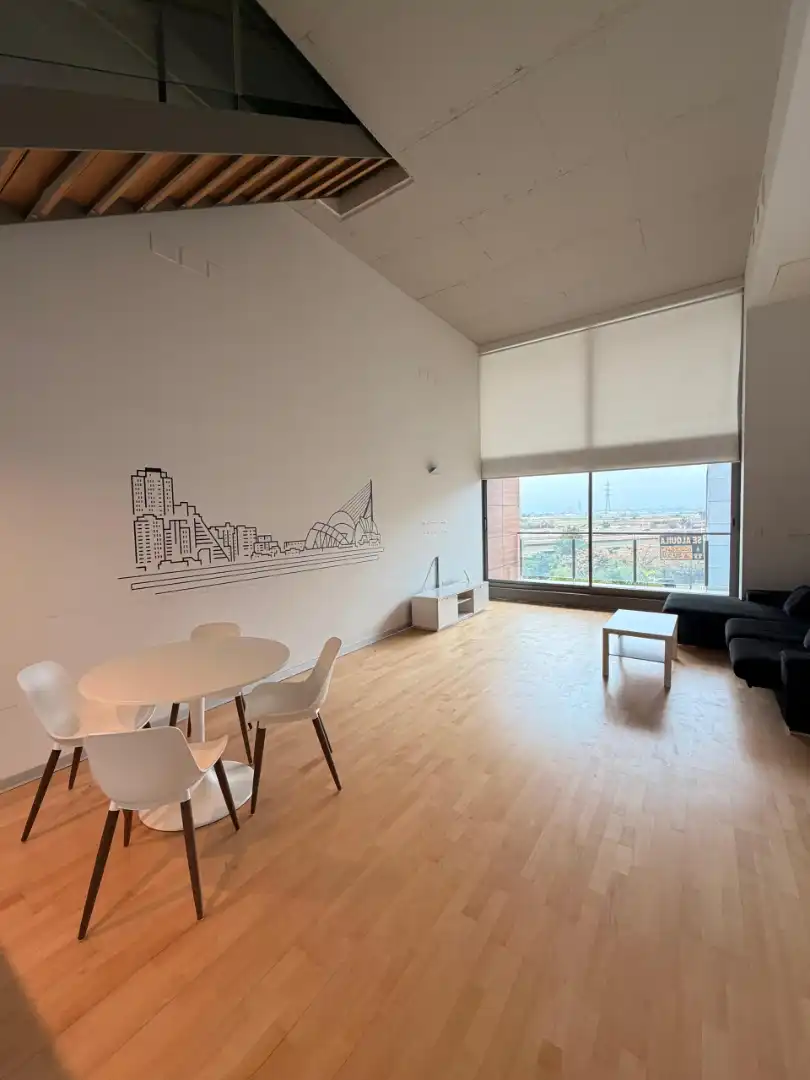 Loft with lift to rent in Calle Andarella, imagen 2