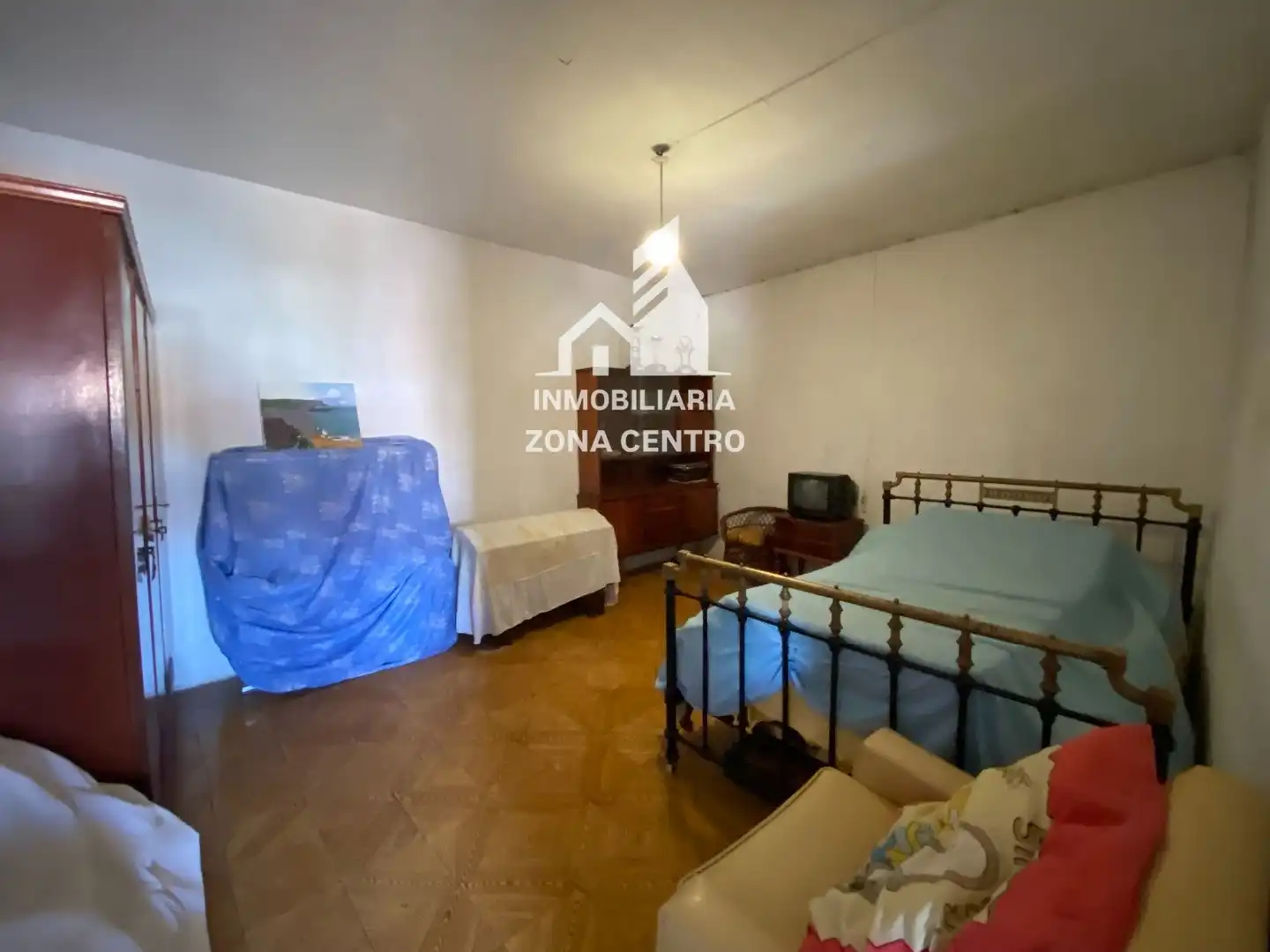 Casa adosada en venta en Baltanás con Calefacción, Jardín privado y Amueblado