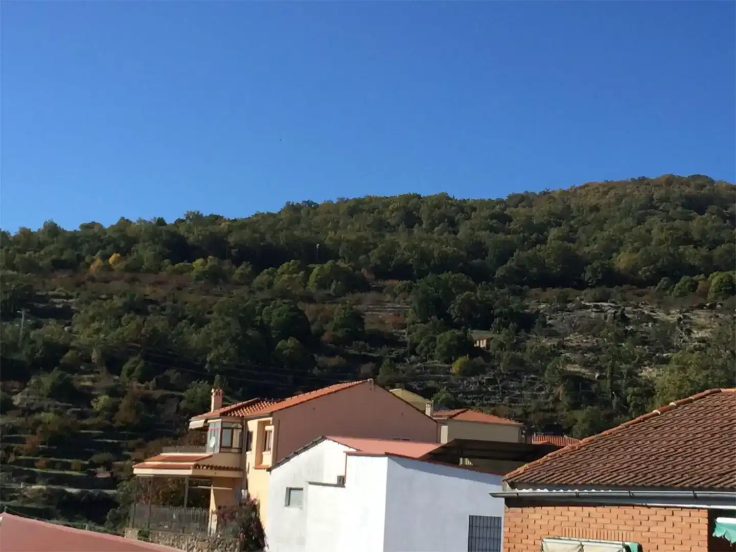 Vista exterior de Ático en venta en El Torno  con Aire acondicionado, Trastero y Balcón