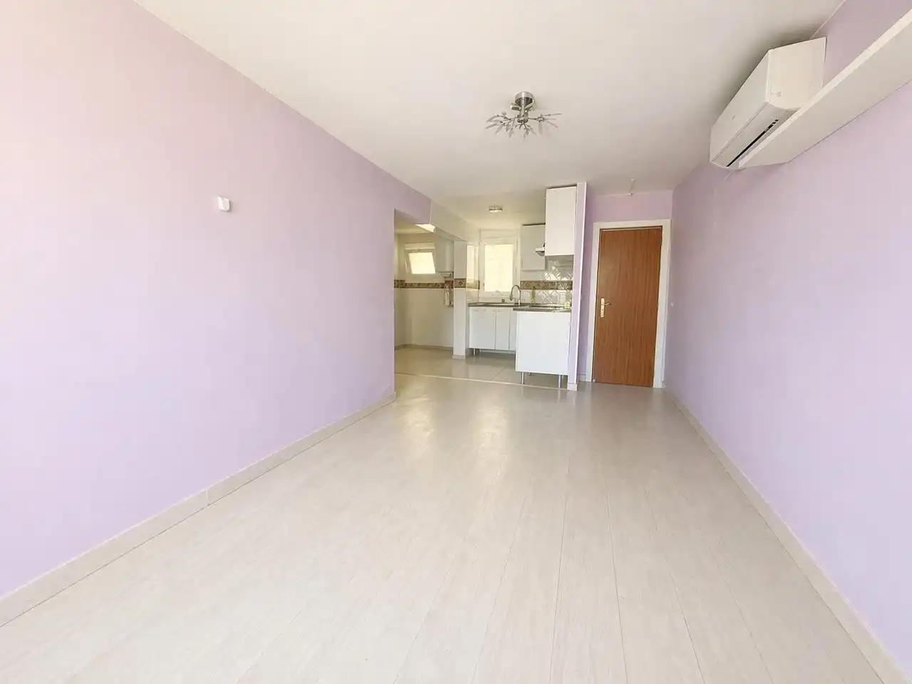 Bedroom of Flat for sale in Badalona