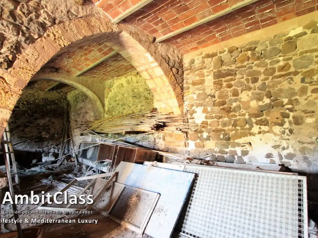 Houses for sale in Besalú  with Heating, Private garden and Terrace