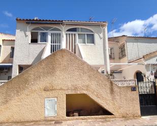 Vista exterior de Apartament en venda en Los Alcázares amb Aire condicionat i Terrassa