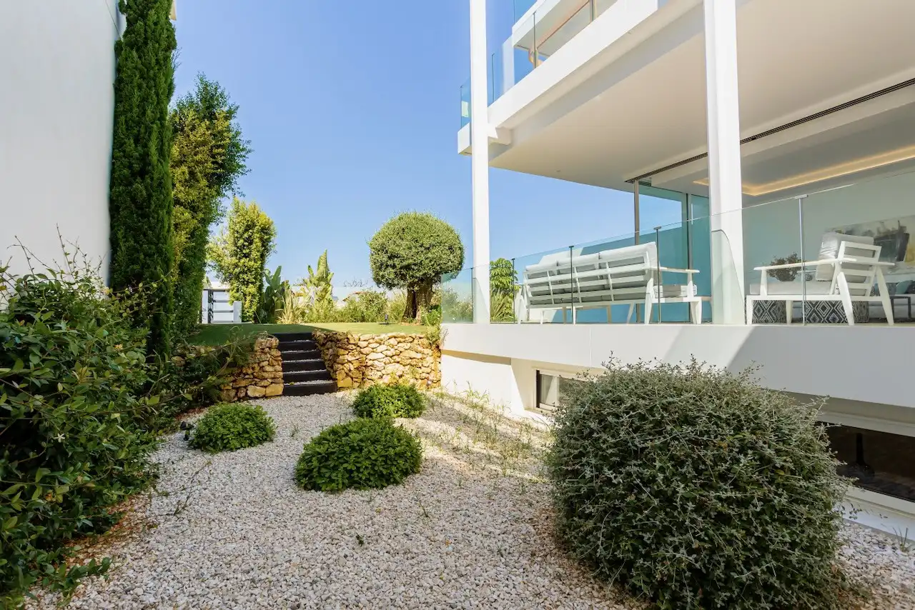 Terrassa de Casa o xalet en venda en Marbella amb Aire condicionat, Jardí privat i Terrassa