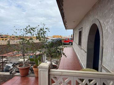 Chalet en venta en Calle Tarajal 5