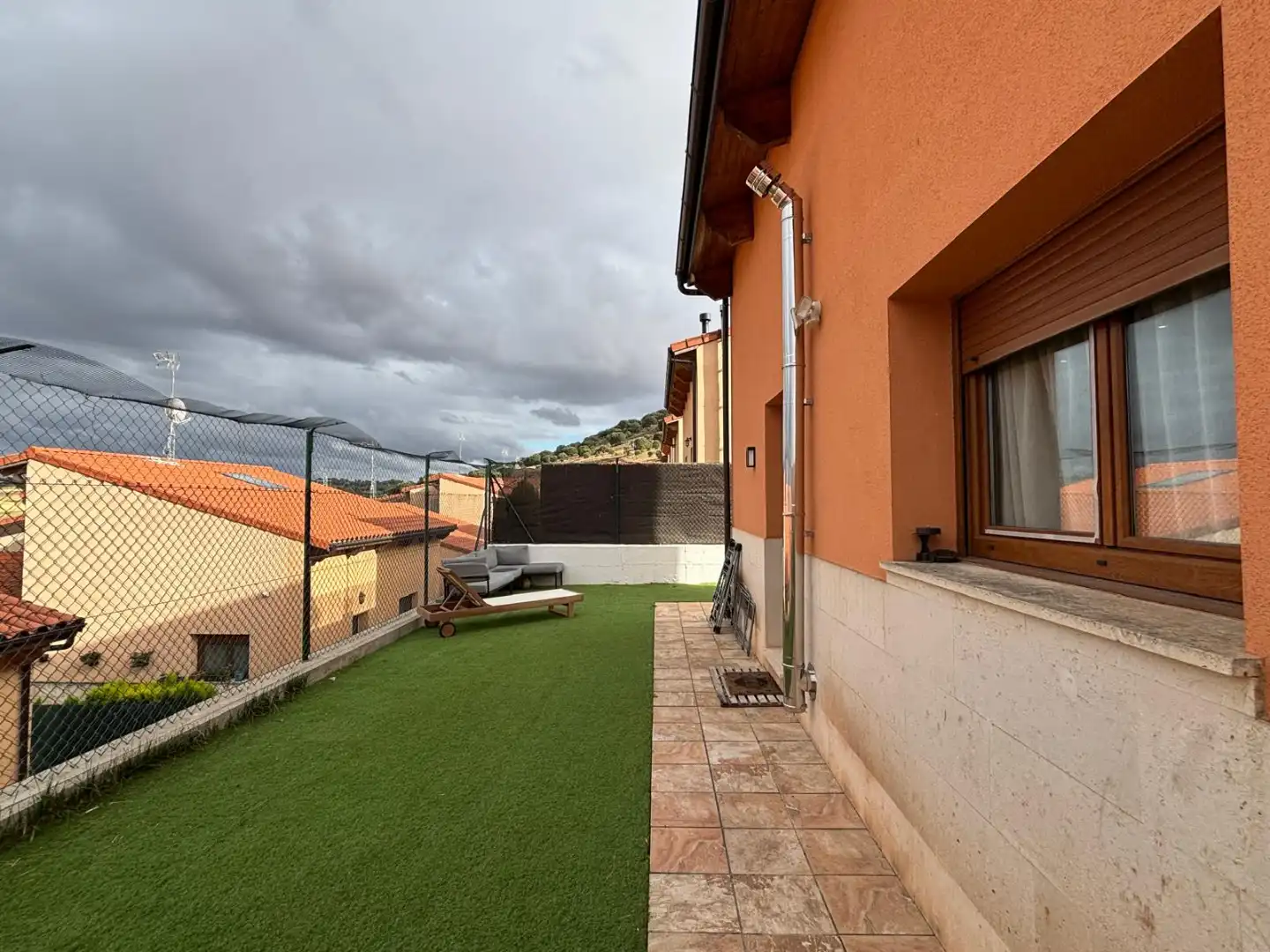 Terrassa de Casa o xalet en venda en Hontoria de la Cantera amb Calefacció, Jardí privat i Traster