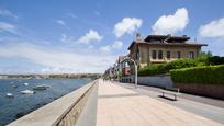 Vista exterior de Dúplex en venda en Getxo  amb Aire condicionat, Calefacció i Jardí privat