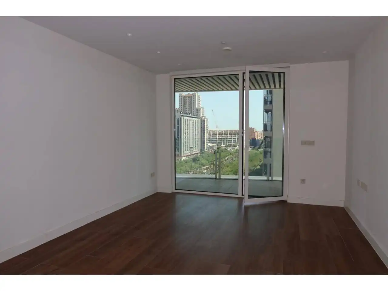 Wohnzimmer von Wohnung zur Miete in Valencia mit Klimaanlage, Parkett und Balkon