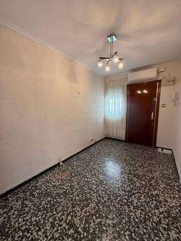 Piso en Venta en Avenida de la Albufera en Numancia