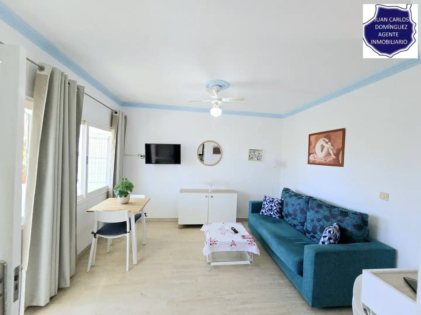 Sala d'estar de Apartament de lloguer en San Bartolomé de Tirajana amb Terrassa, Moblat i Piscina comunitària