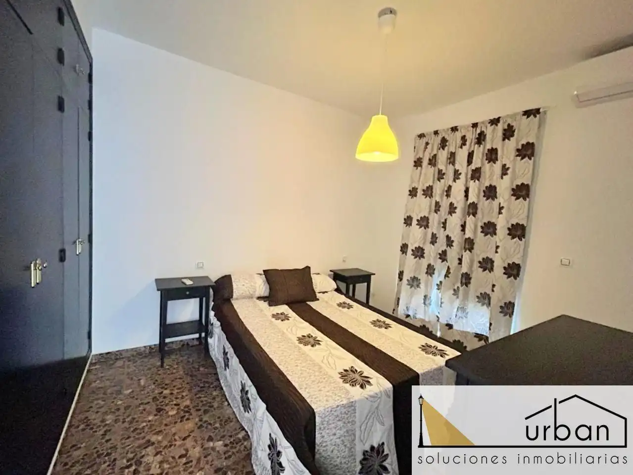 Schlafzimmer von Haus oder Chalet zum Verkauf in Chipiona mit Klimaanlage, Privatgarten und Terrasse