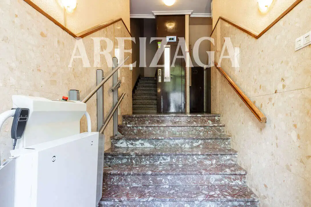 Flat with lift for sale in Bordatxipi Pasealekua, imagen 30