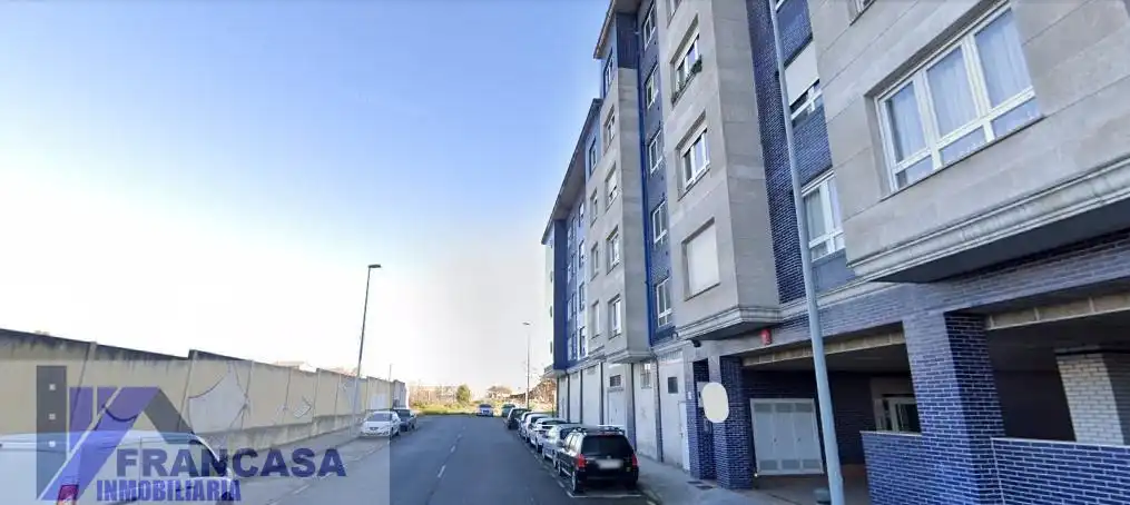 Außenansicht von Wohnung zum Verkauf in Siero mit Abstellraum