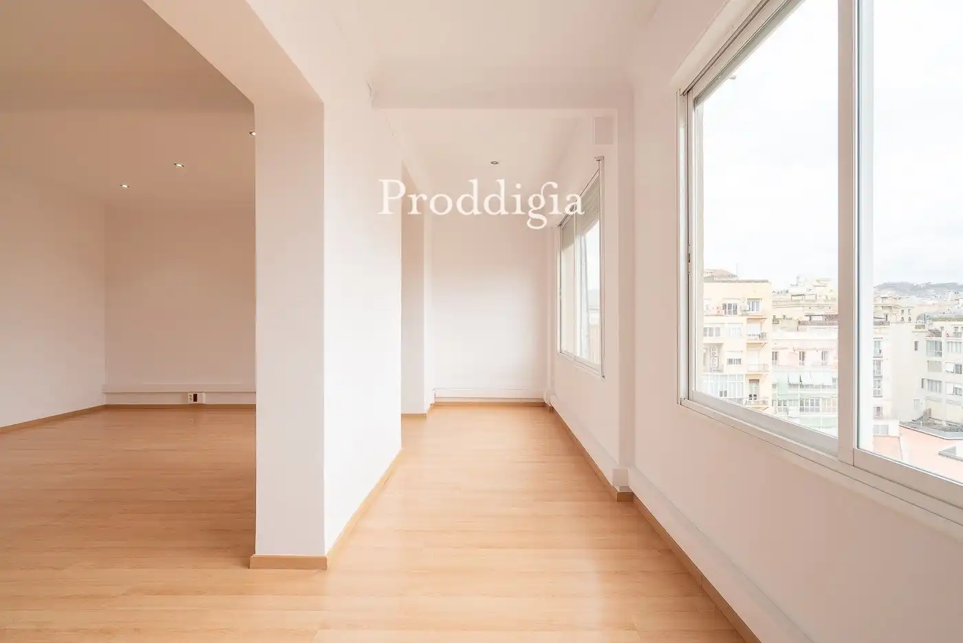 Office for rent in Barcelona  with Air Conditioner and Heating