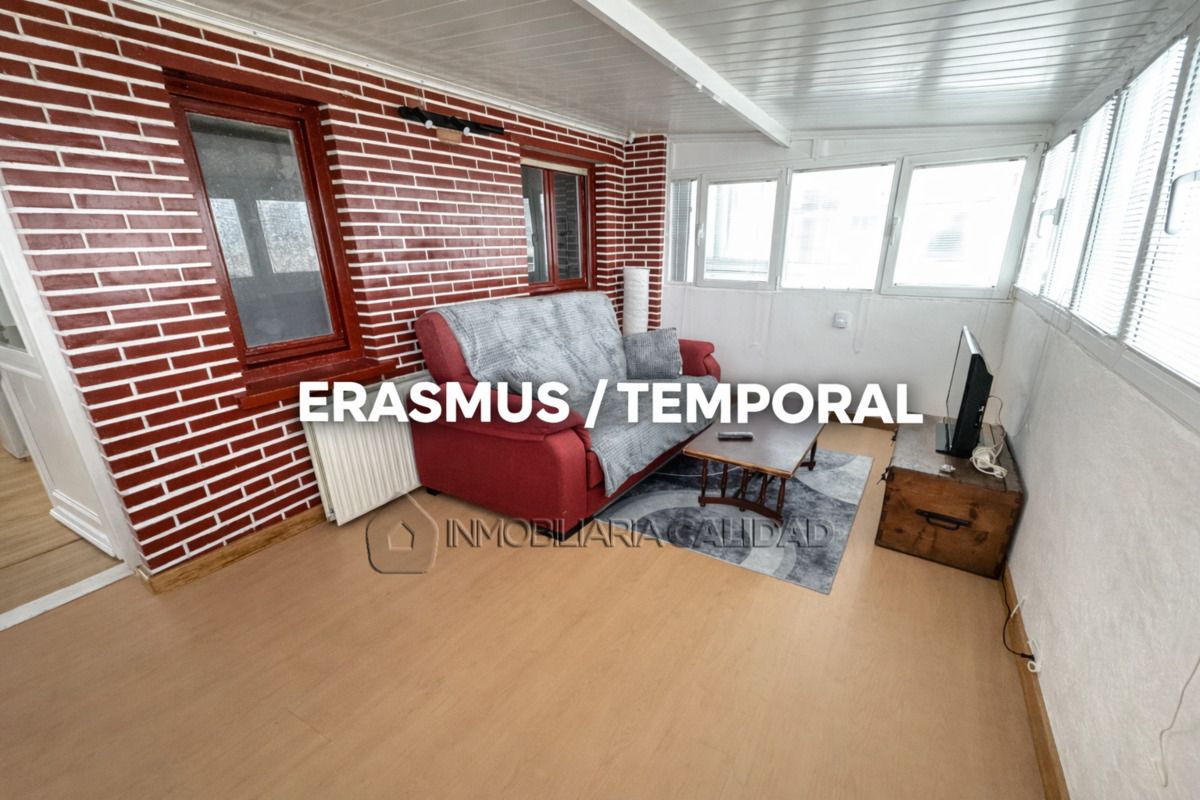 Bedroom of Flat to rent in Burgos Capital  with Heating, Terrace and Furnished