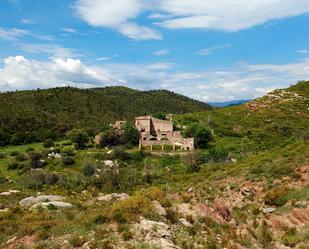 Vista exterior de Finca rústica en venda en La Vajol amb Jardí privat