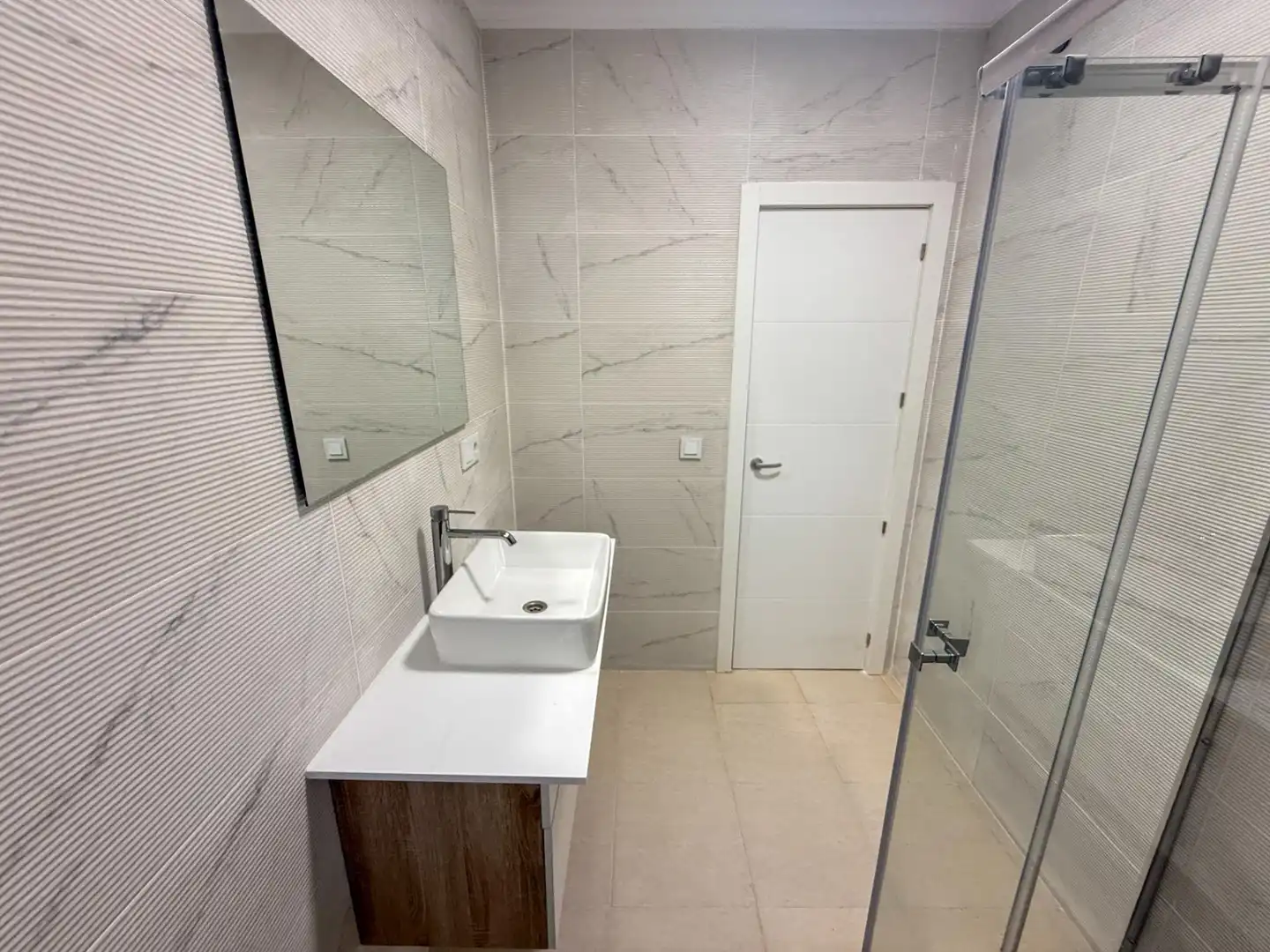 Baño de Dúplex en venta en Cox con Terraza, Trastero y Amueblado
