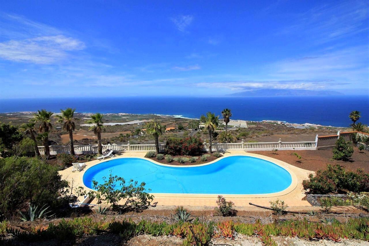 Swimming pool of Country house for sale in  Santa Cruz de Tenerife Capital  with Terrace, Swimming Pool and Furnished
