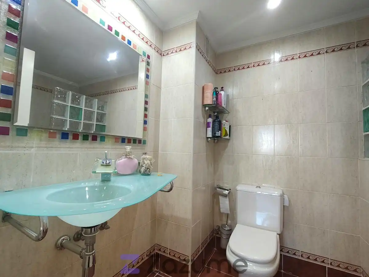 Badezimmer von Wohnung zur Miete in Usera
