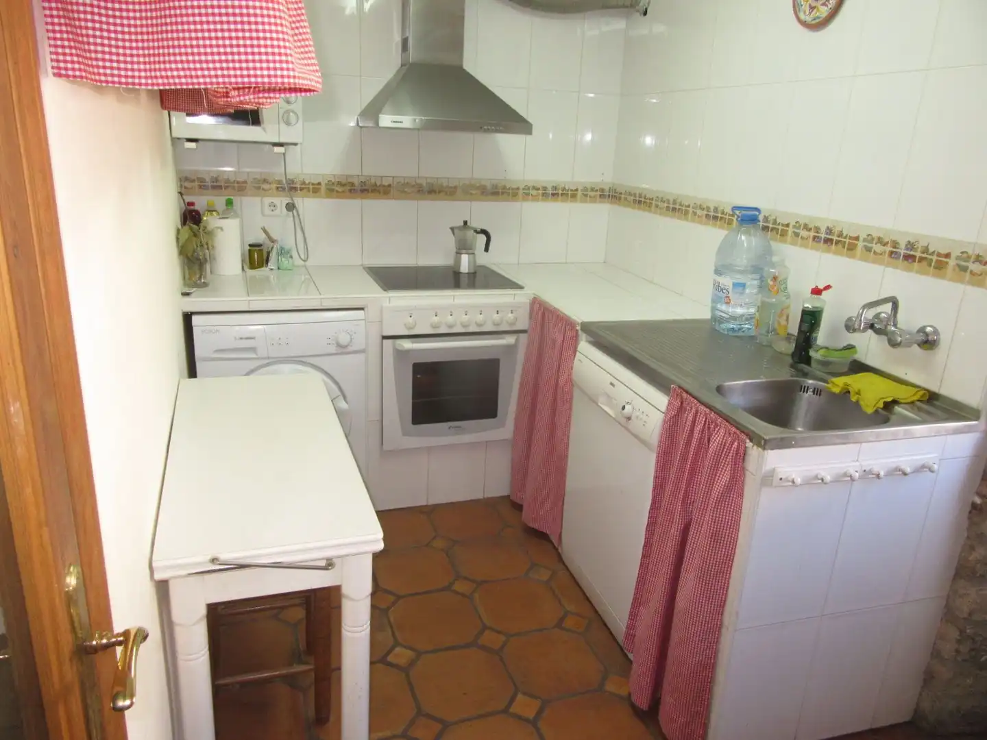 Cuina de Casa o xalet en venda en Canal de Berdún amb Jardí privat i Traster
