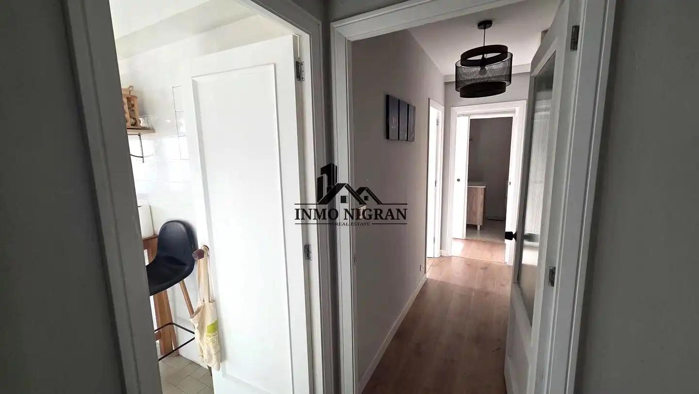 Piso en venta en Vigo  con Balcón