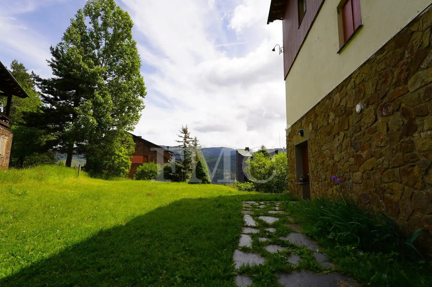 Piso en venta en Alp con Calefacción, Parquet y Terraza