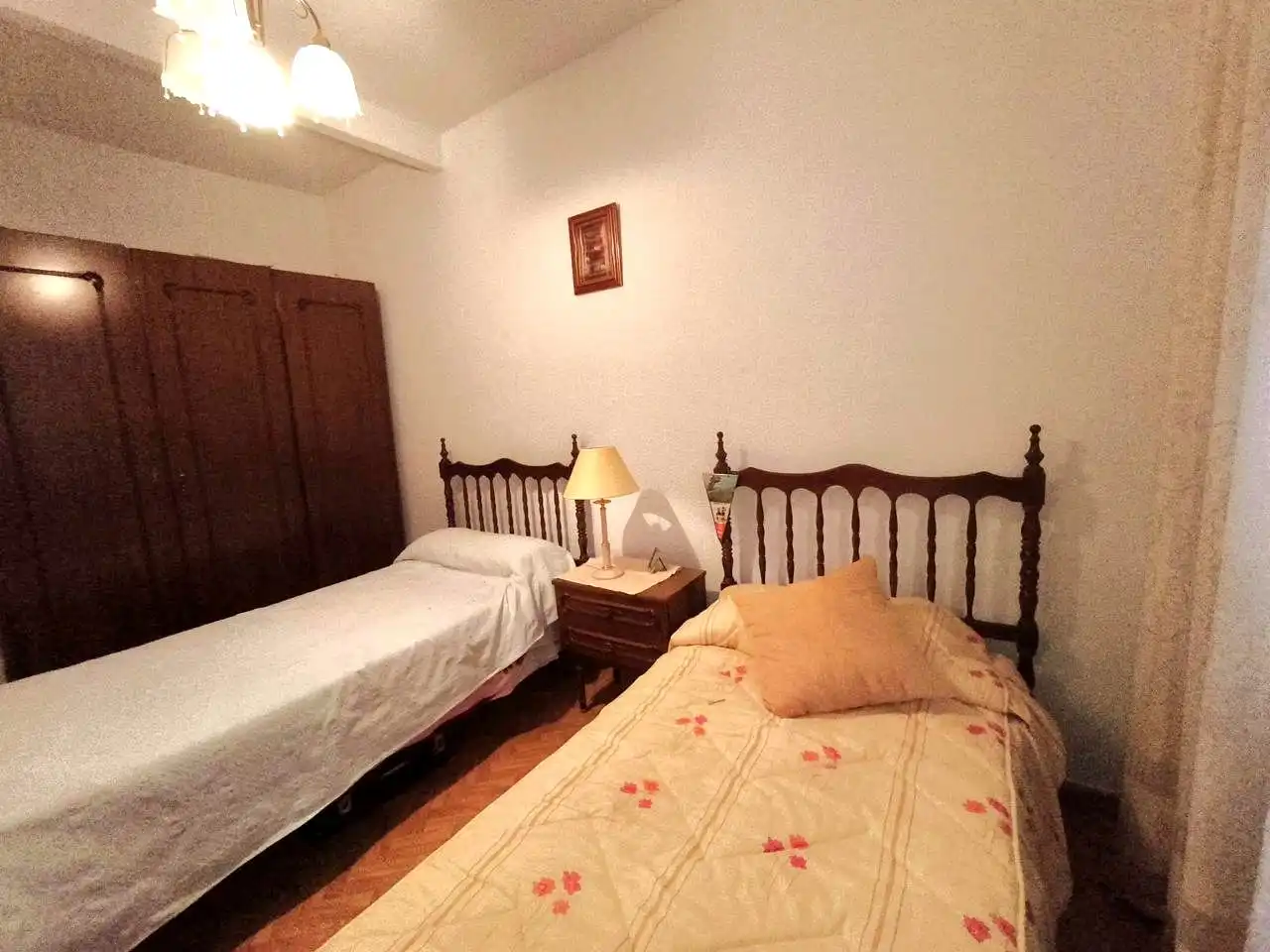 Habitación de Piso en venta en Madrid con Calefacción, Parquet y Terraza