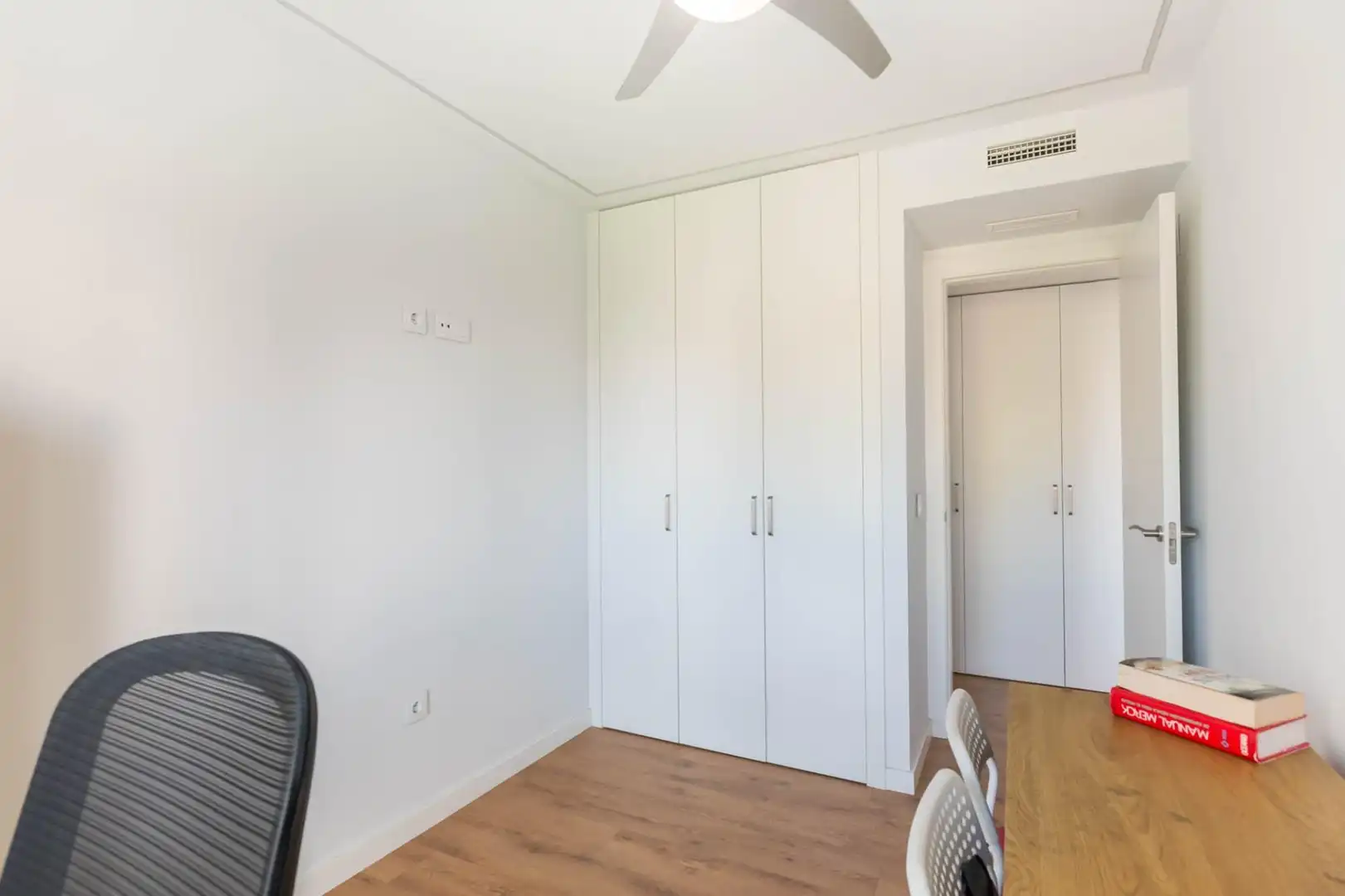 Bedroom of Flat for sale in Murcia  with Air Conditioner, Terrace and Storage room