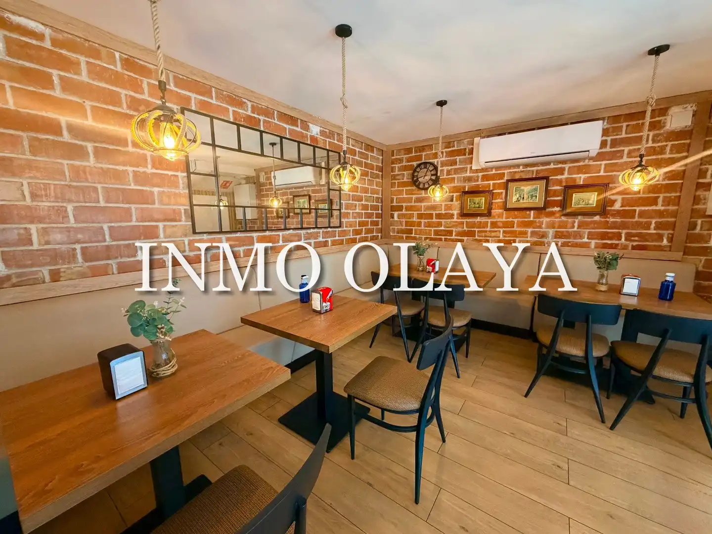 Local en traspaso en  Barcelona Capital con Aire acondicionado, Terraza y Amueblado