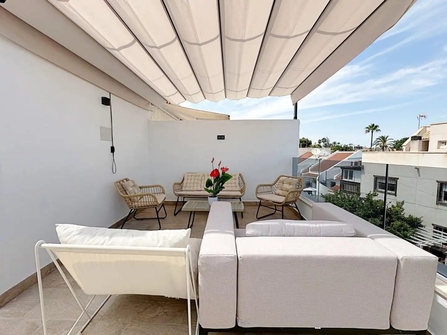 Terrassa de Finca rústica en venda en Torrevieja amb Calefacció, Piscina i Moblat
