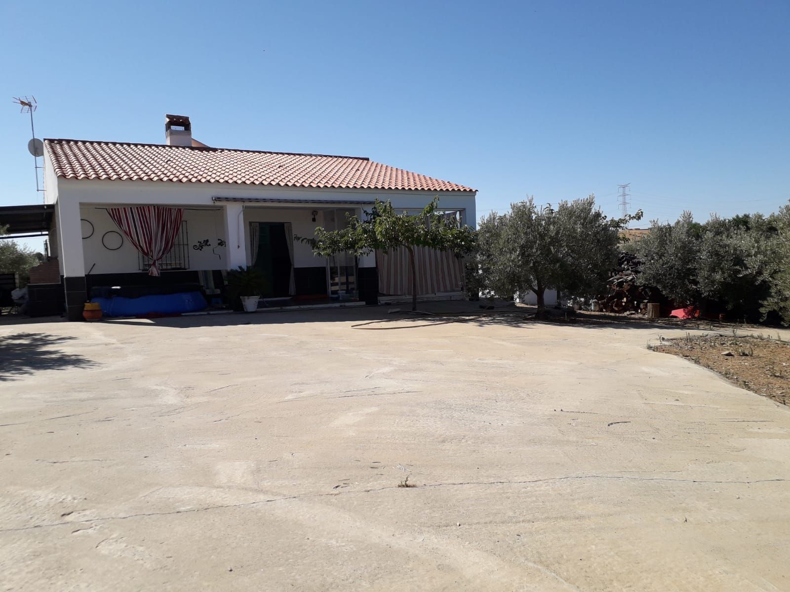 Casa o xalet en venda en La Coronada amb Jardí privat i Traster
