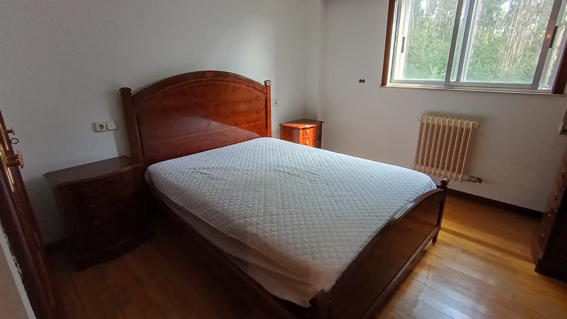 Habitación de Piso de alquiler en Teo con Amueblado, Horno y Lavadora
