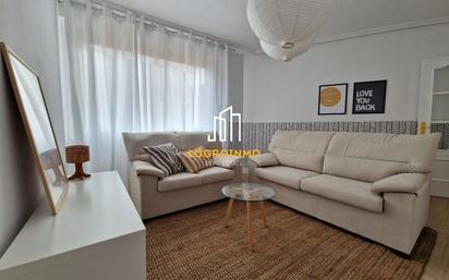 Sala d'estar de Pis en venda en  Logroño amb Terrassa