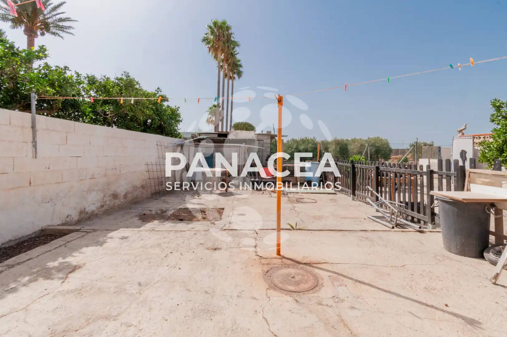 Terrassa de Casa o xalet en venda en Pechina amb Jardí privat, Piscina i Moblat