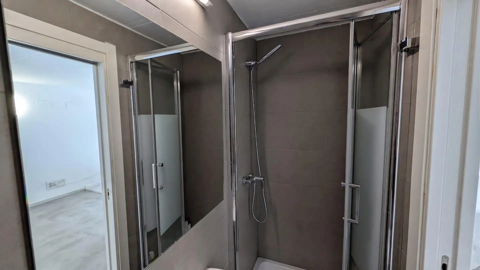 Bathroom of Lofts for sale in Mislata  with Air Conditioner, Terrace and Storage room