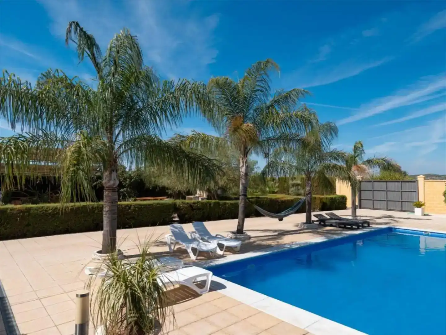 Piscina de Casa o chalet en venta en Lora del Río con Aire acondicionado, Piscina y Balcón