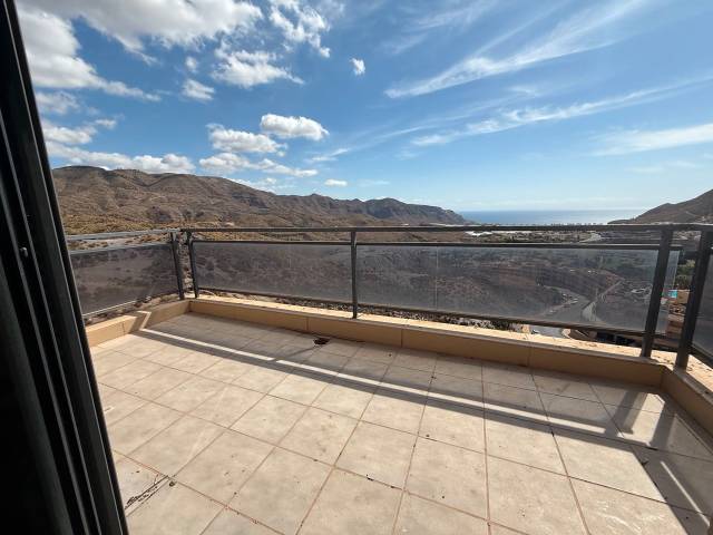 Piso en Venta en Calle los Naranjos, 70 en La Envía