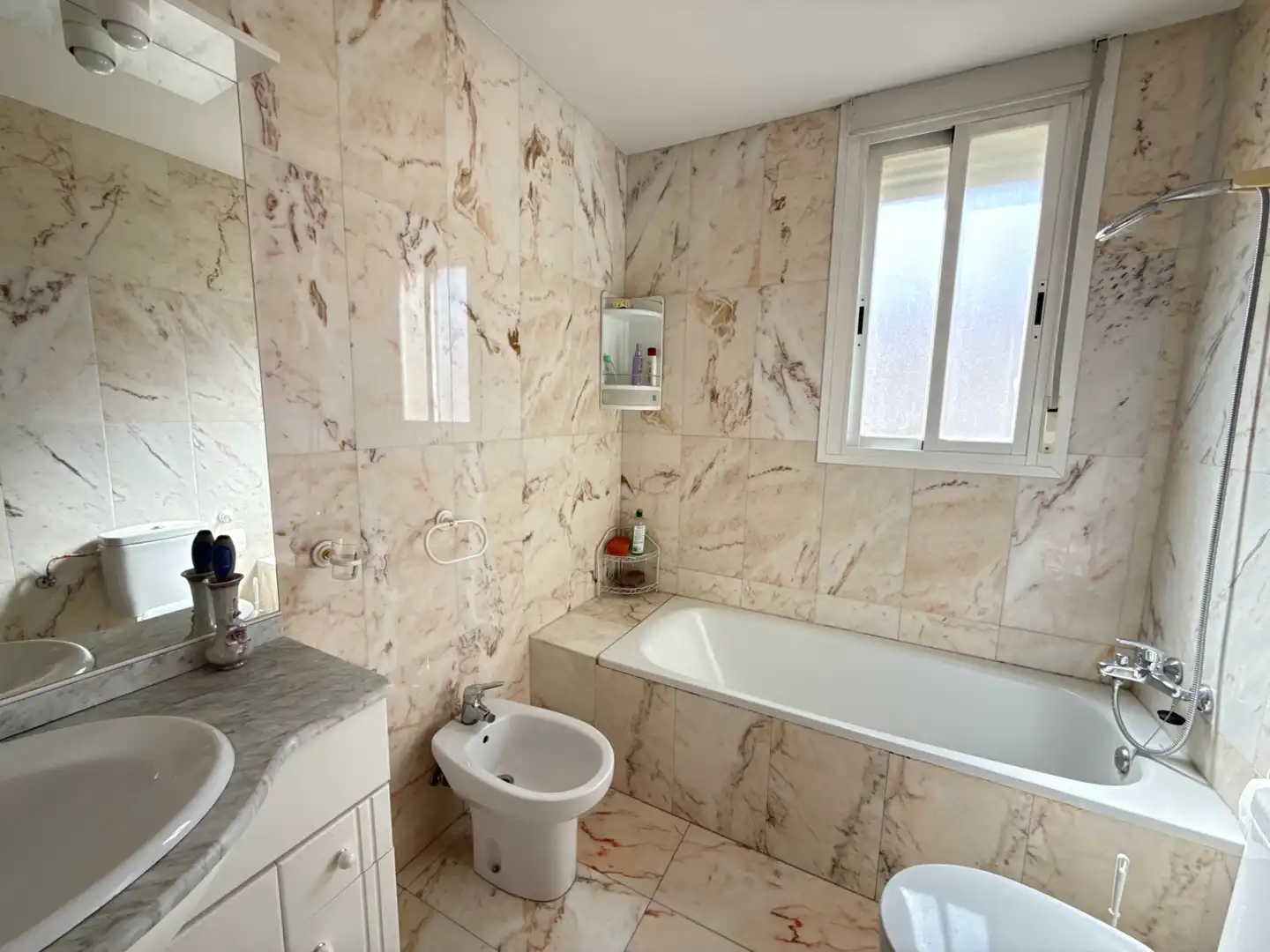 Baño de Casa o chalet en venta en Dosbarrios con Trastero, Amueblado y Lavadora
