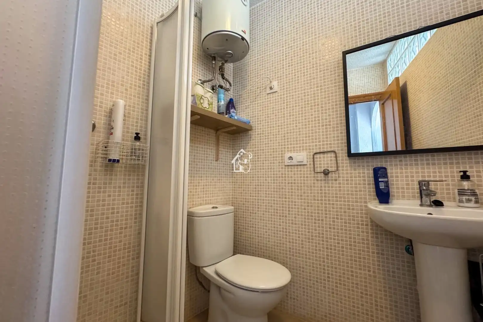 Bany de Apartament de lloguer en Orihuela amb Terrassa, Traster i Piscina